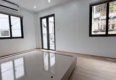 Nhà lô góc 5 tầng đẹp tại Đội Cấn với đầy đủ nội thất, gần ngã tư Liễu Giai - Văn Cao... Bán nhà riêng tại Ngọc Hà, Hà Nội 01