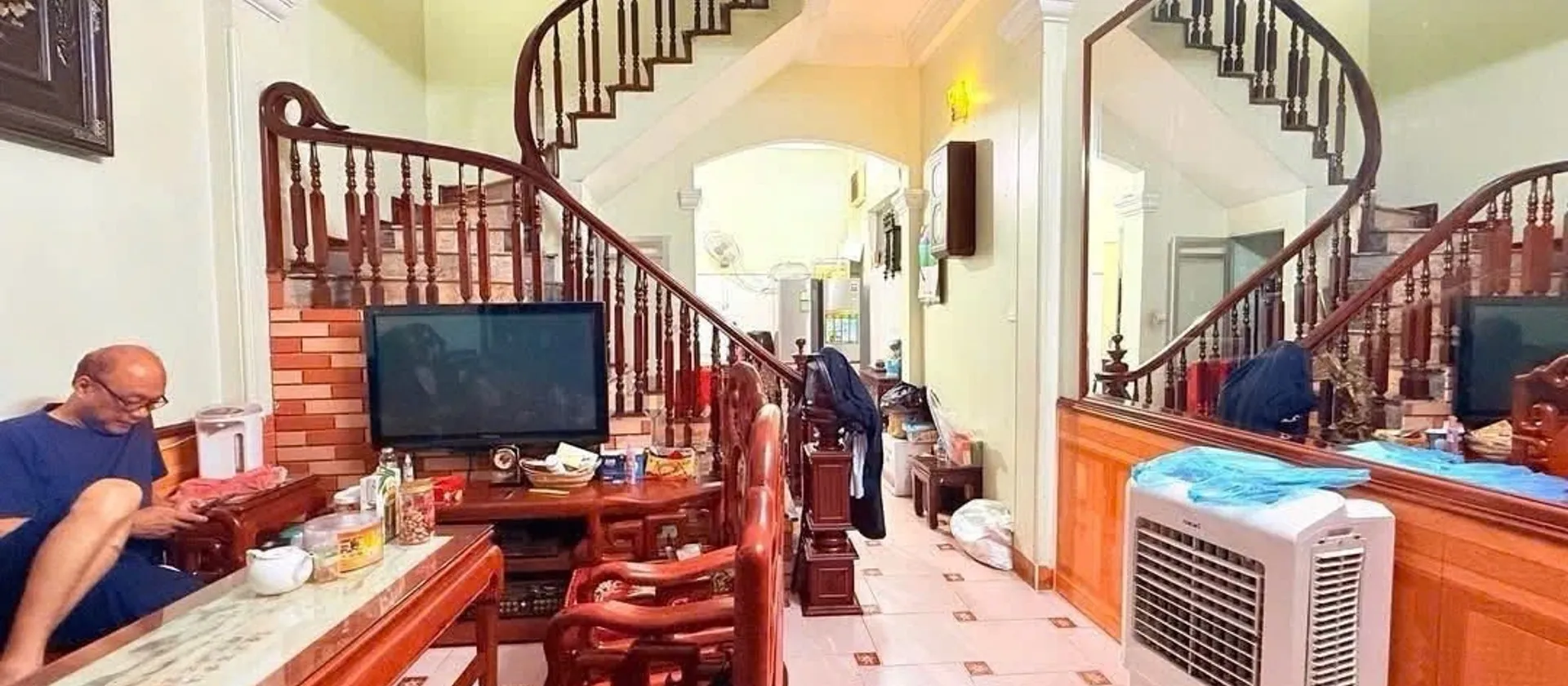Bán nhà riêng 4 tầng tại Lạc Long Quân với ngõ nông thoáng, sổ vuông... Bán nhà riêng tại Nghĩa Đô, Hà Nội 01