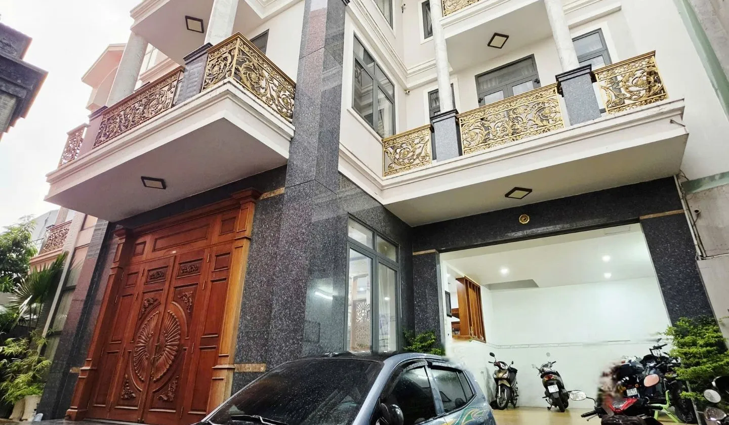 BIỆT THỰ TRUNG TÂM Q6 - XE HƠI NGỦ NHÀ - 15x14M - 4 TẦNG - THANG MÁY... Bán nhà riêng tại Bình Tiên, Hồ Chí Minh 01