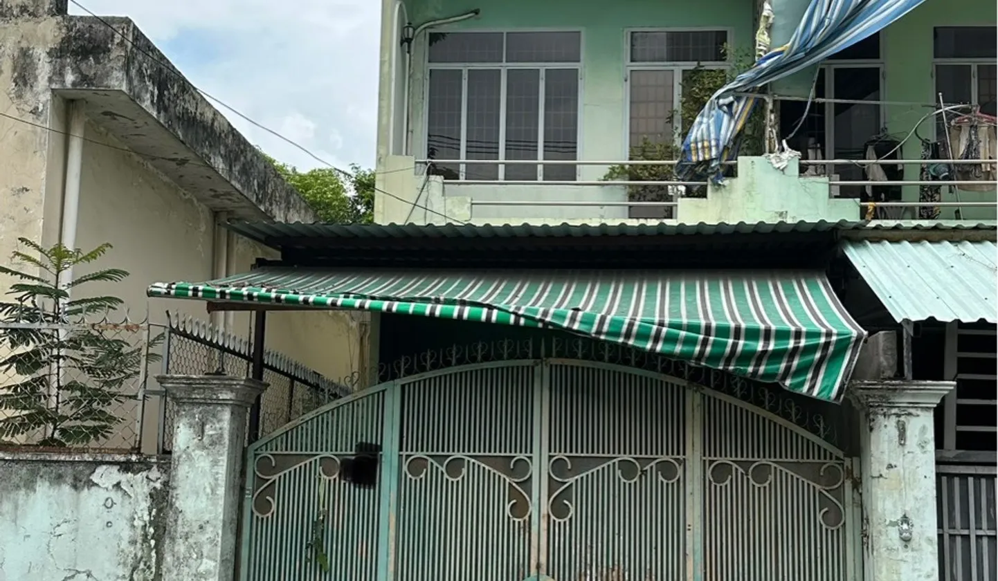Nhà mặt phố Lạc Long Quân, kinh doanh đỉnh, giá hợp lý... Bán nhà mặt phố tại Bảy Hiền, Hồ Chí Minh 01