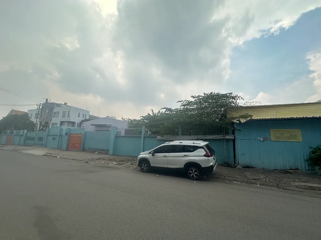 Bán nhà mặt tiền diện tích lớn tại Tân Thới Nhất, Quận 12, mặt tiền rộng 54m... Bán nhà mặt phố tại Đông Hưng Thuận, Hồ Chí Minh 01