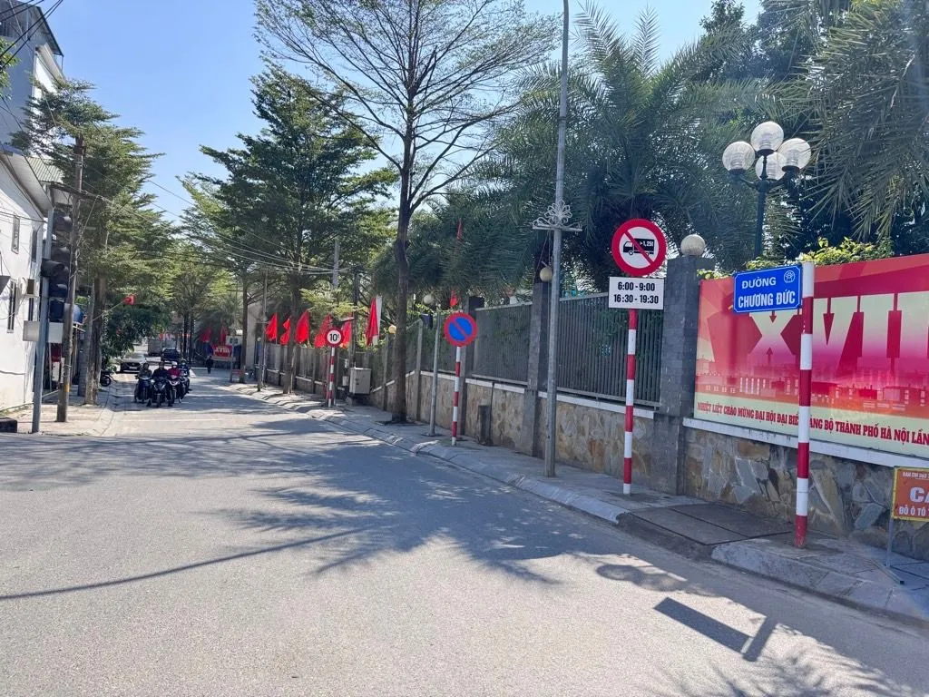 Nhà đẹp 3 tầng ngay trung tâm Chúc Sơn, giá sốc giảm 400 triệu... Bán nhà riêng tại Chương Mỹ, Hà Nội 01
