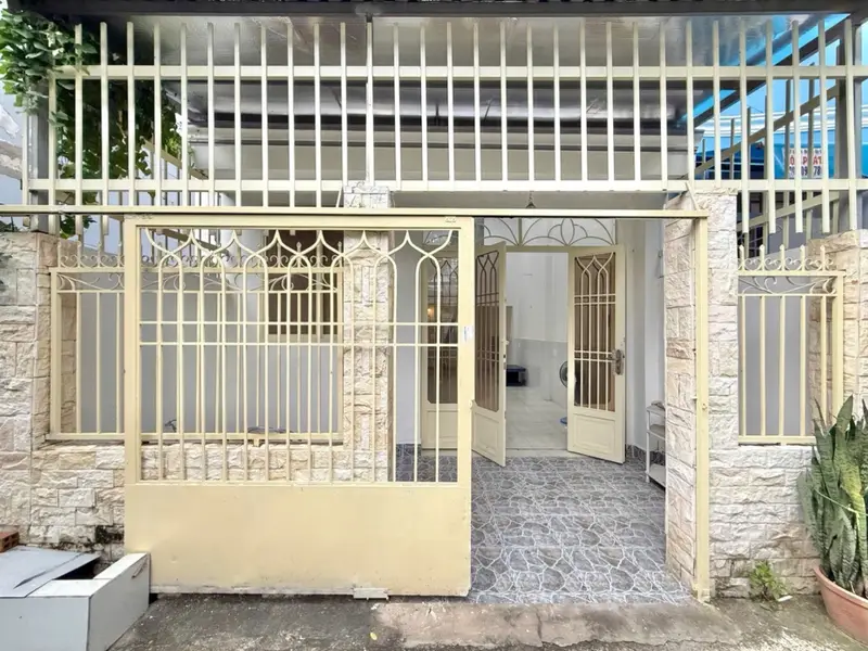 Bán nhà riêng 2 tầng tại Phú Xuân, Nhà Bè, diện tích 81.3 m2, giá 5.43 tỷ... Bán nhà riêng tại Nhà Bè, Hồ Chí Minh 01