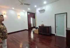 Chính chủ gửi bán.
 Do chủ có tuổi con cái đã trưởng thành định cư nước ngoài, nhà rộng quá ko có n... Bán biệt thự, liền kề tại Hòa Hưng, Hồ Chí Minh 11