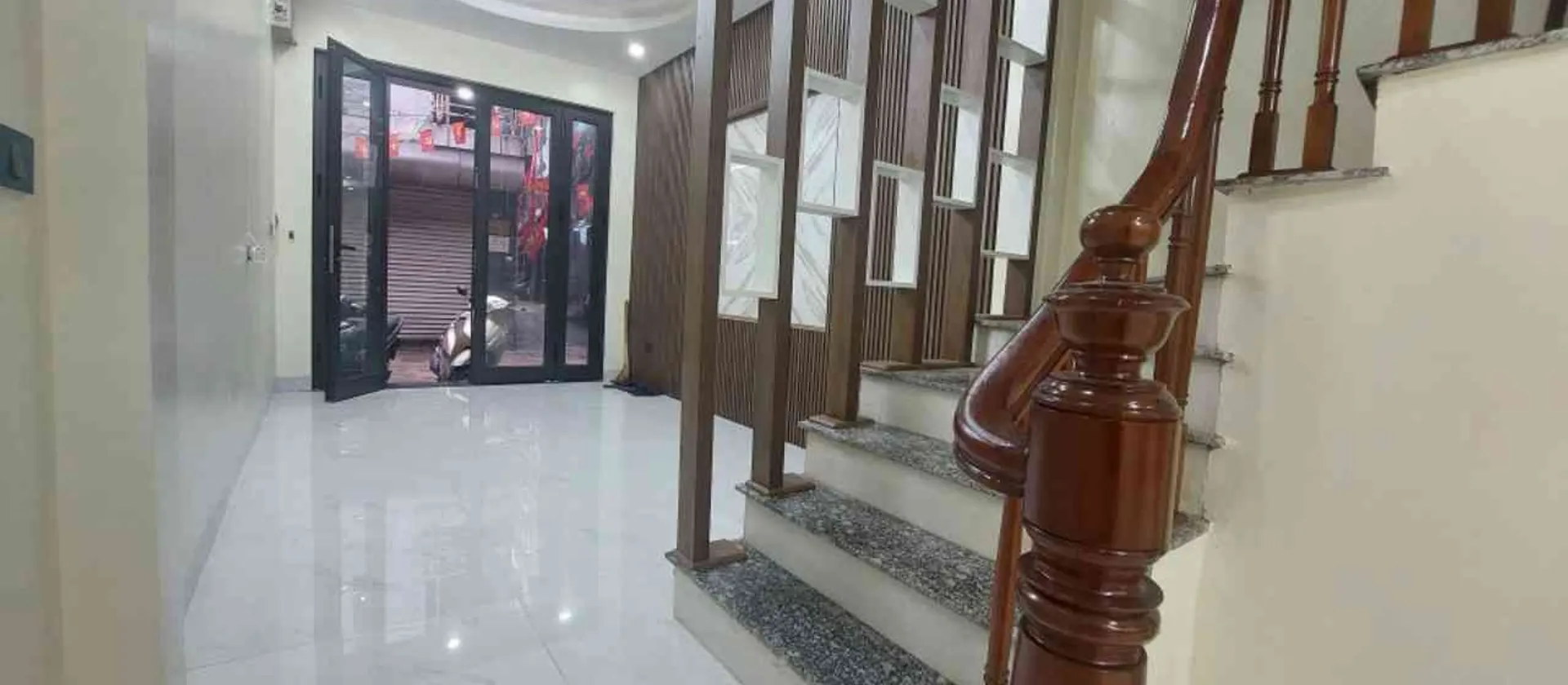 Bán nhà riêng tại quận Thanh Xuân, nhà 5 tầng, ô tô đỗ cửa,kinh doanh, giá 10.8 tỷ... Bán nhà riêng tại Thanh Xuân, Hà Nội 01