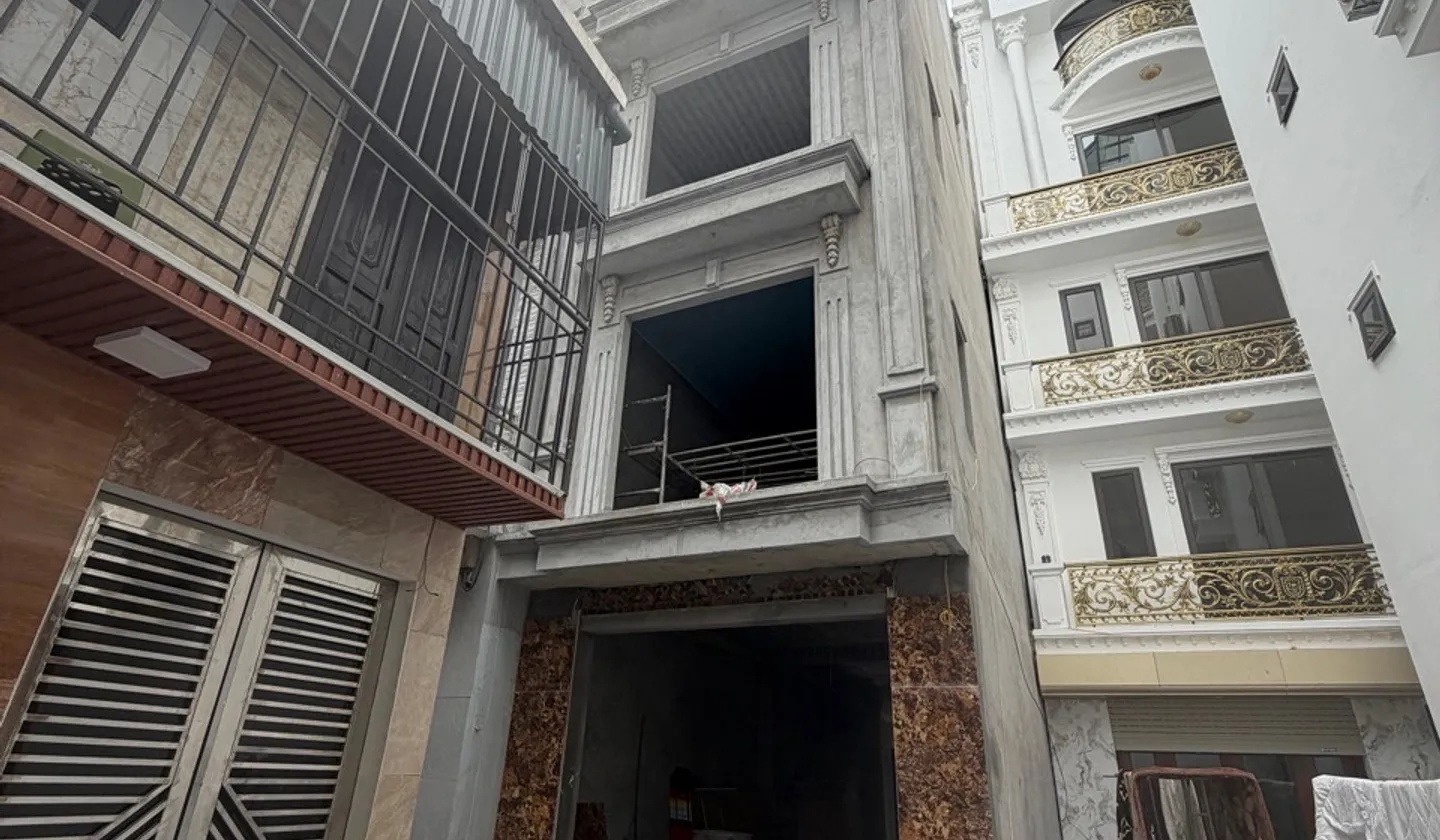 Bán nhà 46,7m2 ngõ 2,3m , 100m , 3ngoặt ra hồ điều hòa ô tô đỗ ngày đêm ở phúc lợi Hà Nội... Bán nhà riêng tại Phúc Lợi, Hà Nội 01