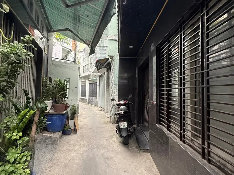 Bán nhà 3 tầng mặt tiền 10m khu Cao Thắng Quận 10, giá 6.5 tỷ... Bán nhà riêng tại Hòa Hưng, Hồ Chí Minh 01