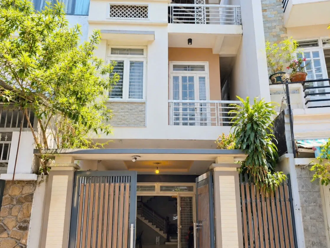 DIỆN TÍCH KHỦNG 133M² - BIỆT THỰ MINI ĐƯỜNG NHỰA 8M SÁT PHẠM VĂN HAI - VƯỢNG KHÍ NỞ HẬU (136)... Bán nhà riêng tại Tân Sơn Hòa, Hồ Chí Minh 01