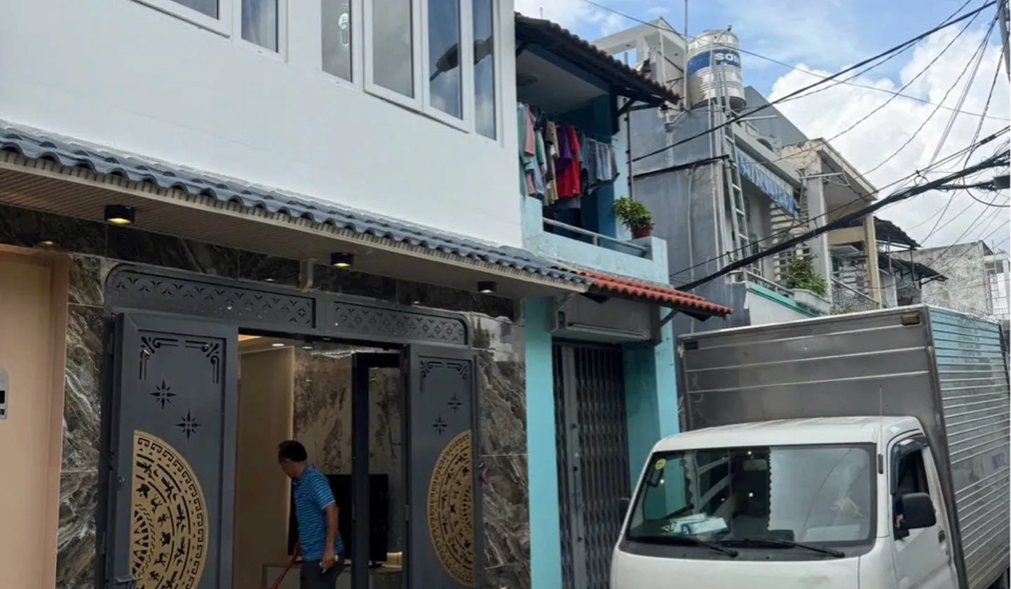 🔥 GIẢM 250 TRIỆU • MẶT TIỀN KINH DOANH • XE TẢI ĐẬU CỬA • NHÀ NỞ HẬU TÀI LỘC
🏡 MẶT GÒ VẤP... Bán nhà mặt phố tại Thông Tây Hội, Hồ Chí Minh 01