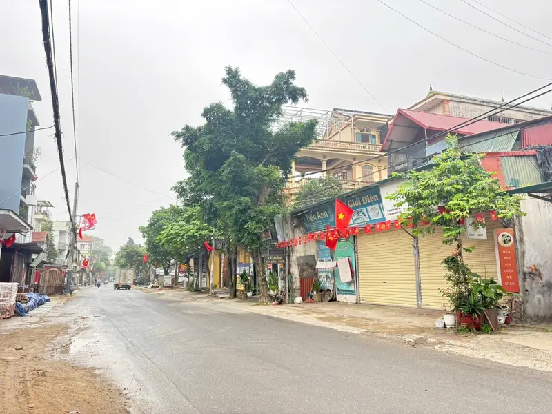 🌺 NỞ HẬU - ĐƯỜNG THÔNG OTO VÀO ĐẤT - CÁCH TRỤC CHÍNH KINH DOANH 40M - CÁCH QUỐC LỘ 23B 200M 🌺
C... Bán owner_side tại Phúc Thịnh, Hà Nội 01