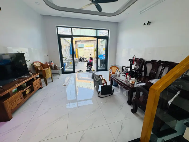 Nhà 3 tầng mặt tiền phố Hai Bà Trưng ngay siêu thị GO-Phạm Văn Đồng... Bán nhà mặt phố tại Đông Hòa, Hồ Chí Minh 01