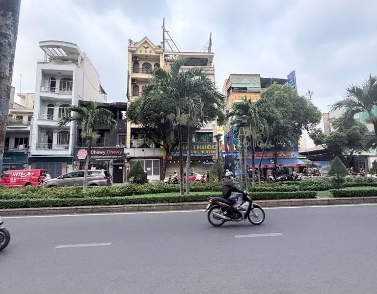 🔥MẶT TIỀN PHAN XÍCH LONG - P2 - PHÚ NHUẬN - CĂN GÓC- 2 TẦNG BTCT - CHỈ 6.7 TỶ TL... Bán nhà mặt phố tại Cầu Kiệu, Hồ Chí Minh 01