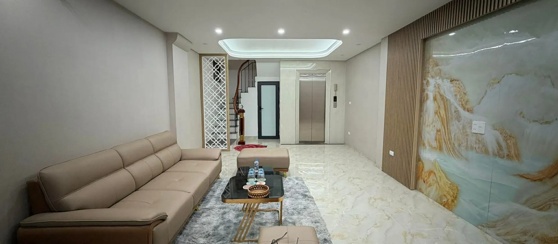 🏡 Siêu Phẩm Nhà 6 Tầng Mặt Phố Thái Hà - Chỉ 18 Tỷ!... Bán nhà riêng tại Đống Đa, Hà Nội 01