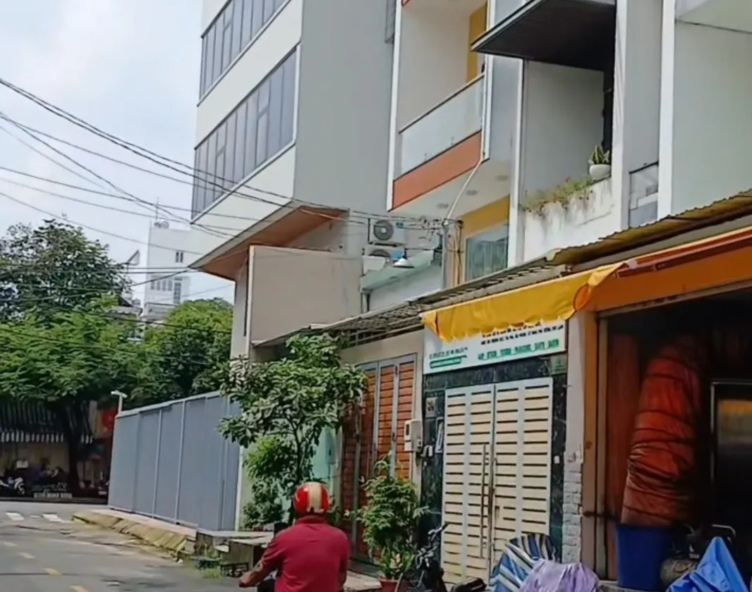 LÔ GÓC 2 MT NHÀ 5 TẦNG - THANG MÁY - KHU QH. ĐƯỜNG BÀN CỜ TÂN SƠN NHÌ - 7,2M X 13,5M.
NHỈNH 14 TỎI... Bán nhà mặt phố tại Phú Thọ Hòa, Hồ Chí Minh 01