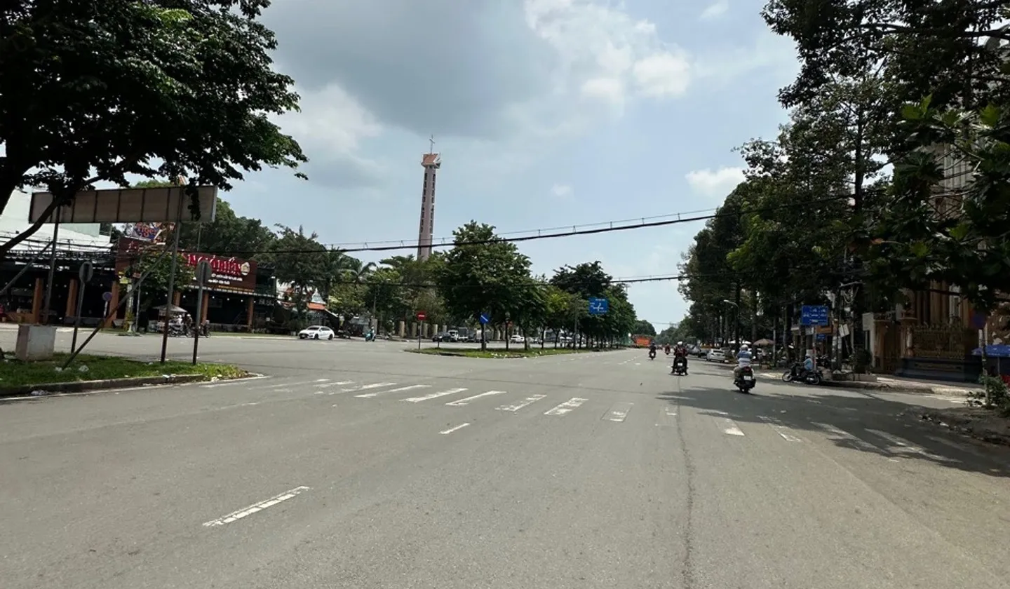 Biệt thự mặt phố hai mặt tiền tại khu vực trọng điểm Bình Tân... Bán nhà mặt phố tại An Lạc, Hồ Chí Minh 01