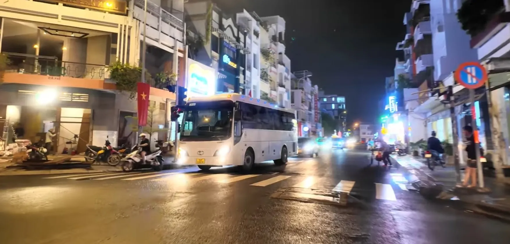 💎🔥 206M² NÀY CÓ THỂ “ĐẺ” RA BAO NHIÊU TỶ? | CÔ BẮC | CÔ GIANG | BẾN VÂN ĐỒN | QUẬN 1... Bán nhà mặt phố tại Cầu Ông Lãnh, Hồ Chí Minh 01