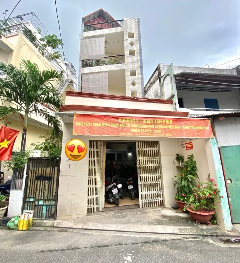 Nhà 5 tầng hiện đại, 3 phòng ngủ rộng rãi ngay Tân Bình... Bán nhà riêng tại Tân Hòa, Hồ Chí Minh 01