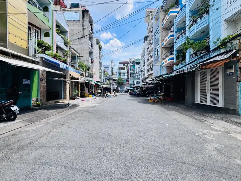 Nhà đẹp hẻm rộng trung tâm Quận 10, sẵn kinh doanh... Bán nhà riêng tại Diên Hồng, Hồ Chí Minh 01