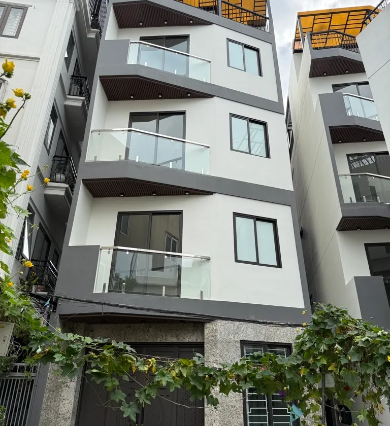35m Việt Hưng hơn 5 tỷ mới tinh thoáng sáng, sổ đỏ, chủ hỗ trợ bank Zalo #O398386285... Bán nhà riêng tại Việt Hưng, Hà Nội 01