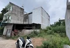 Lô đất vuông đẹp mặt tiền rộng, sẵn sàng xây gara ô tô... Bán đất tại Long Phước, Hồ Chí Minh 04