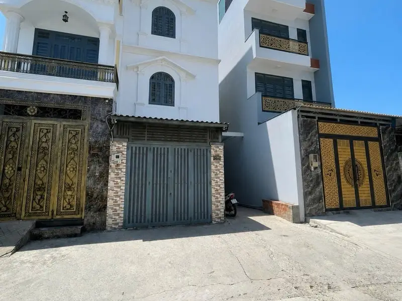 Bán nhà riêng 3 tầng, 40m2 Ngay Đường Hương Lộ 2, quận Bình Tân, đường 8m nhựa, chỉ 2.1 tỷ... Bán nhà riêng tại Bình Trị Đông, Hồ Chí Minh 01