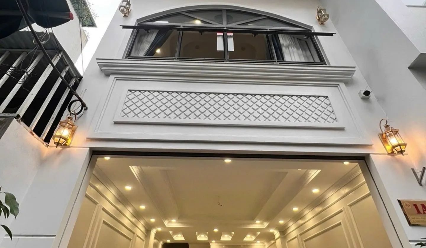 Bán nhà riêng 7 tầng, 40m2, Phường Bồ Đề, Hà Nội - Hướng Đông Nam, Gara ô tô, Thang máy... Bán nhà riêng tại Bồ Đề, Hà Nội 01