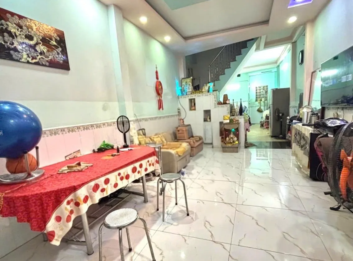 BÁ.N NHÀ CẬP HÔNG TỈN.H LỘ 10 - KHU TÊN LỬ.A - HẺM ÔTÔ - DTSD 140M2 - CHỈ 5$ NHỎ... Bán nhà riêng tại Tân Tạo, Hồ Chí Minh 01