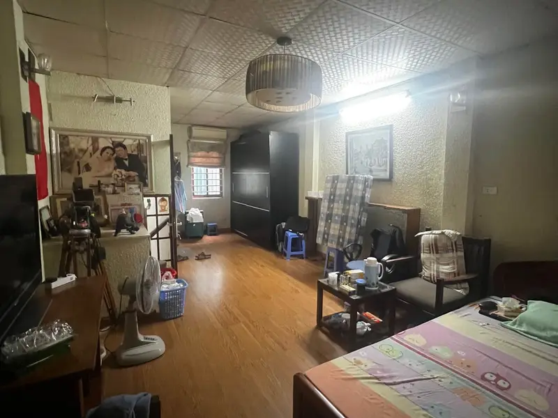 Bán nhà riêng tại phường Hoàng Hoa Thám, diện tích 101m2, sổ đỏ chính chủ... Bán nhà riêng tại Ba Đình, Hà Nội 01