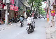 Bán nhà mặt phố trung tâm quận Thanh Xuân, diện tích 74.5m2, vỉa hè rộng tiện kinh doanh... Bán nhà mặt phố tại Thanh Xuân, Hà Nội 07