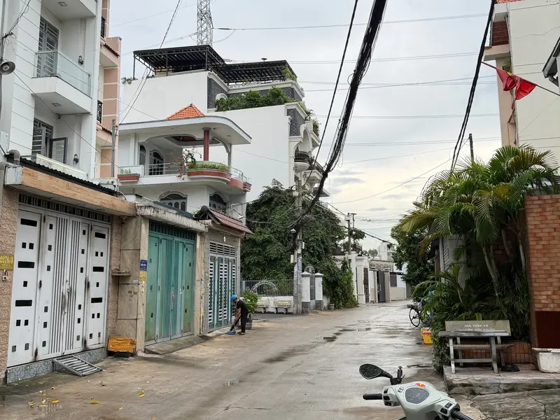 Bán nhà mặt phố lô góc 2 mặt hẻm xe tải tại Phường Trung Mỹ Tây, TP. Hồ Chí Minh... Bán nhà mặt phố tại Trung Mỹ Tây, Hồ Chí Minh 01