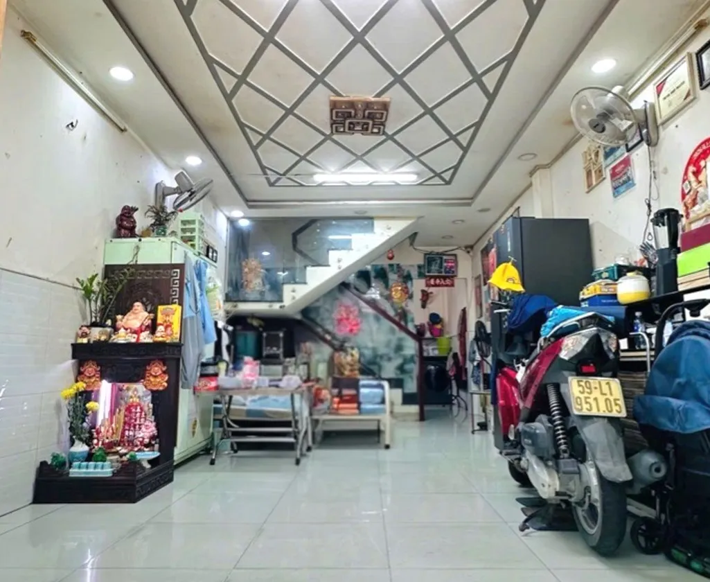 BÁ.N NHÀ ĐẸP SÁT HUƠ.G LỘ 2 - NGÃ TƯ 4 XÃ - ÔTÔ VÀO NHÀ - Ở NGAY - ( 4X12M ) - NHỈNH 4$... Bán nhà riêng tại Bình Trị Đông, Hồ Chí Minh 01