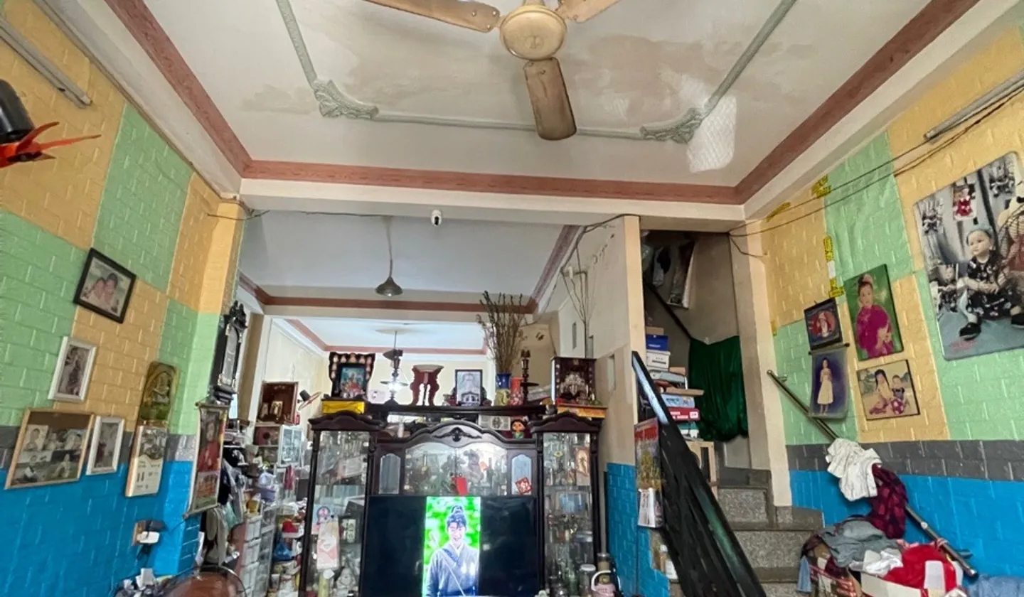 Cơ hội hiếm có sở hữu nhà 2 tầng vuông vức tại Bình Tân với giá chỉ 5.3 tỷ... Bán nhà riêng tại Bình Tân, Hồ Chí Minh 01