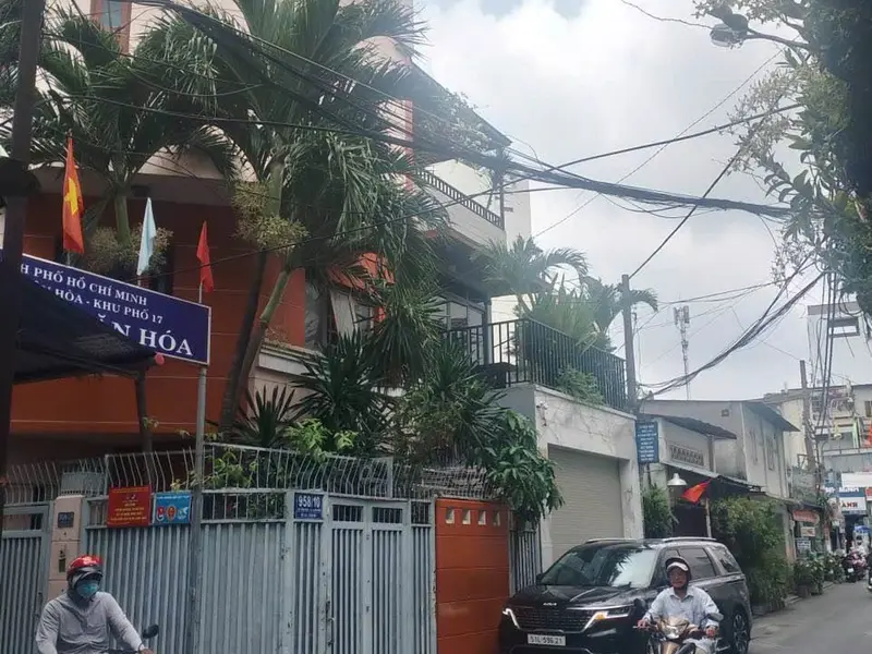 Bán nhà 3 tầng lô góc mặt tiền rộng tại quận Tân Bình... Bán nhà riêng tại Bảy Hiền, Hồ Chí Minh 01