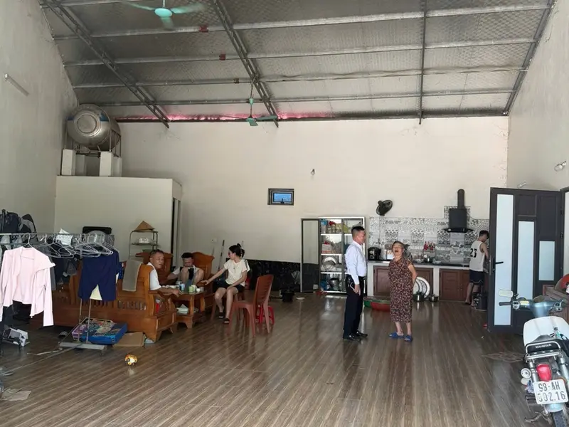 Bán nhà 2.5 tầng 6 phòng xã Ngọc Thiện Bắc Ninh giá 5.8 tỷ... Bán nhà riêng tại Ngọc Thiện, Bắc Ninh 01