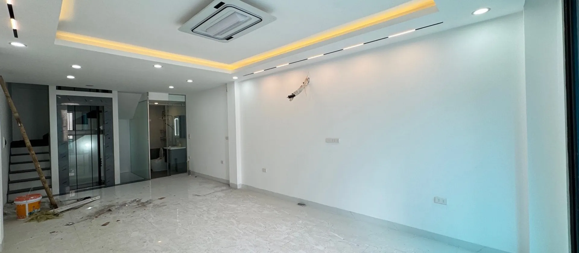 Nhà riêng 5 tầng hiện đại có thang máy, ngõ ô tô qua tại quận Hà Đông... Bán nhà riêng tại Hà Đông, Hà Nội 01
