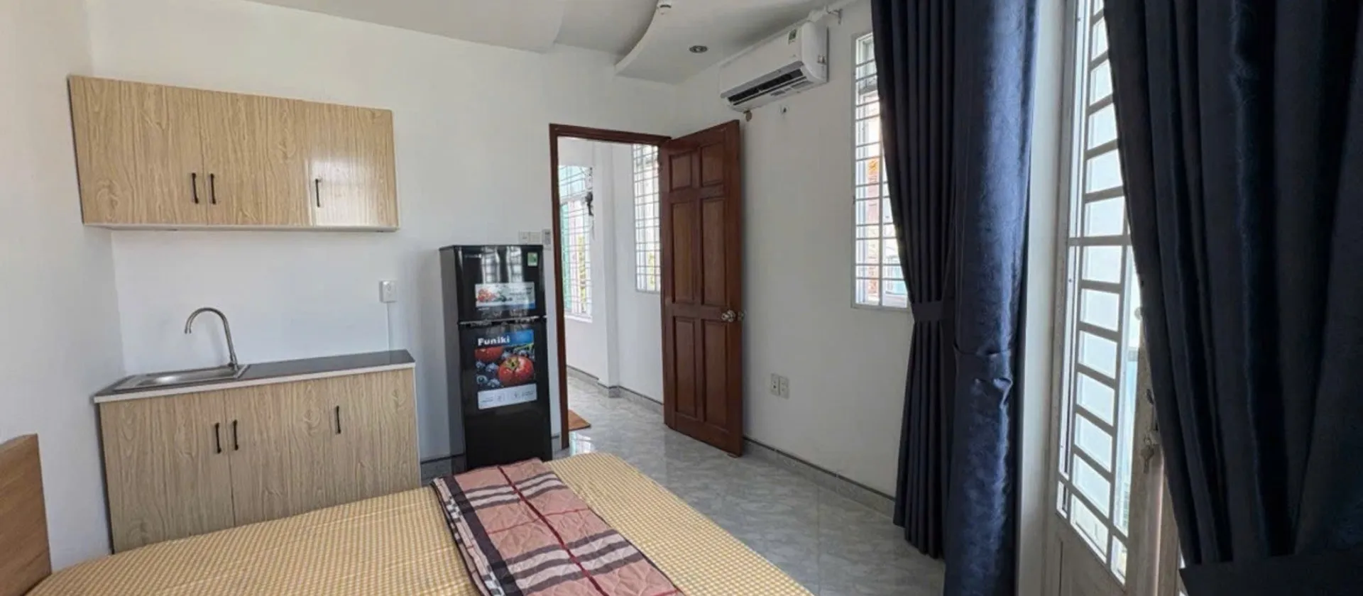 Bán nhà 4 tầng căn góc 2 mặt tiền tại Phường Phú Thuận, Quận 7, thích hợp đầu tư cho thuê... Bán nhà riêng tại Phú Thuận, Hồ Chí Minh 01