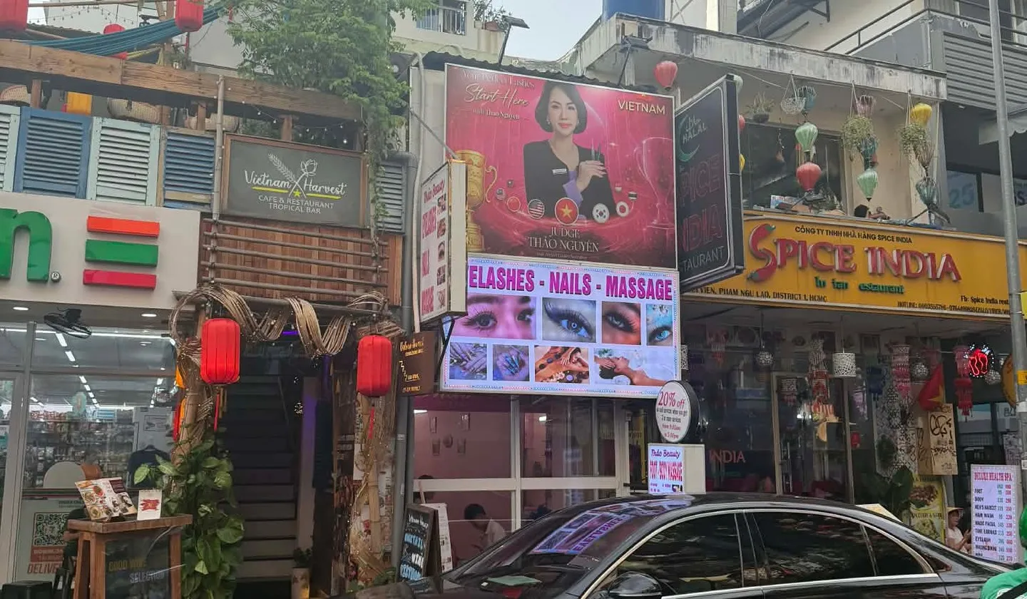 Nhà mặt tiền Bùi Viện siêu đỉnh giữa lòng Quận 1... Bán nhà mặt phố tại Bến Thành, Hồ Chí Minh 01