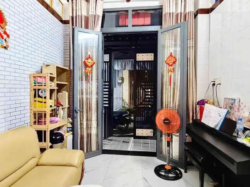 Nhà 3 tầng Lạc Long Quân, 3PN, giá siêu hấp dẫn... Bán nhà riêng tại Tân Hòa, Hồ Chí Minh 01