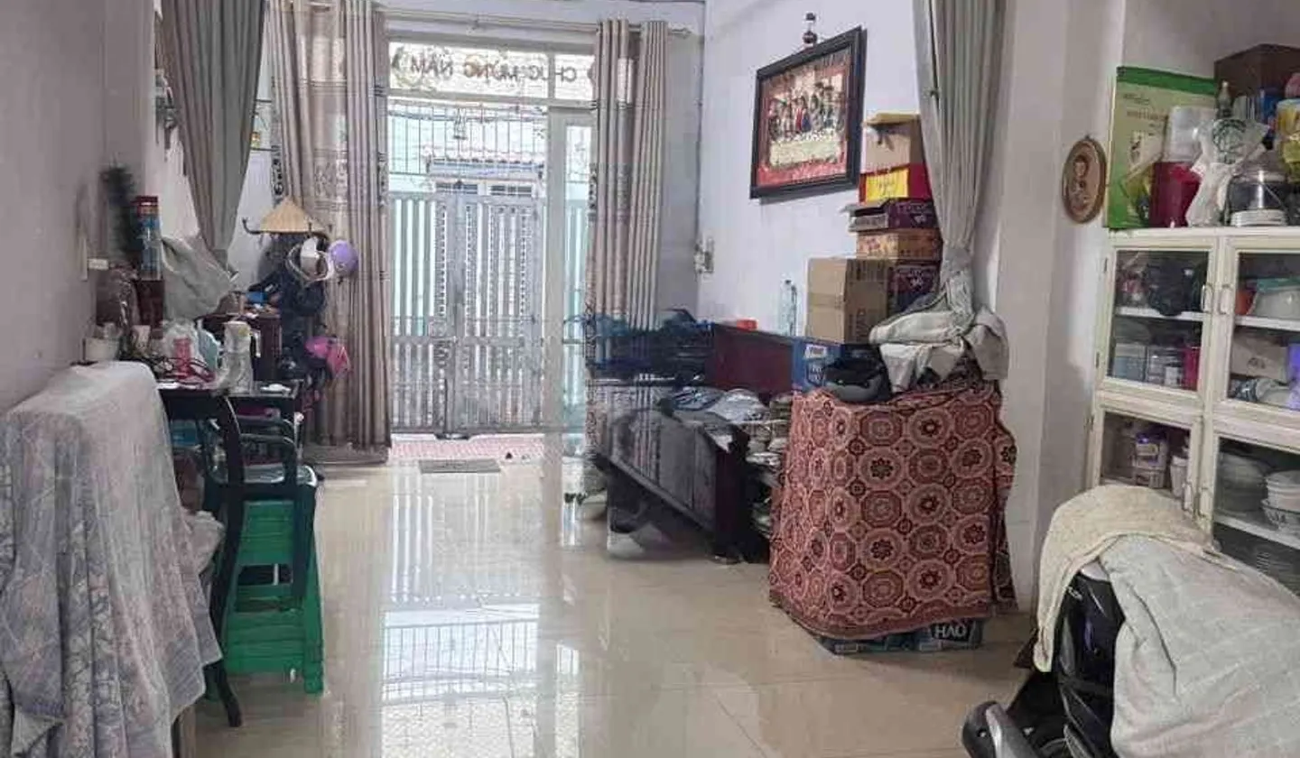Nhà rộng 4 tầng gần mặt tiền Quận 3, giá siêu tốt... Bán nhà riêng tại Bàn Cờ, Hồ Chí Minh 01