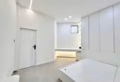 Nhà Mặt Phố Sang Trọng - Vị Trí Đắt Giá Tại Hải Châu, Đà Nẵng... Bán nhà mặt phố tại Hải Châu, Đà Nẵng 04
