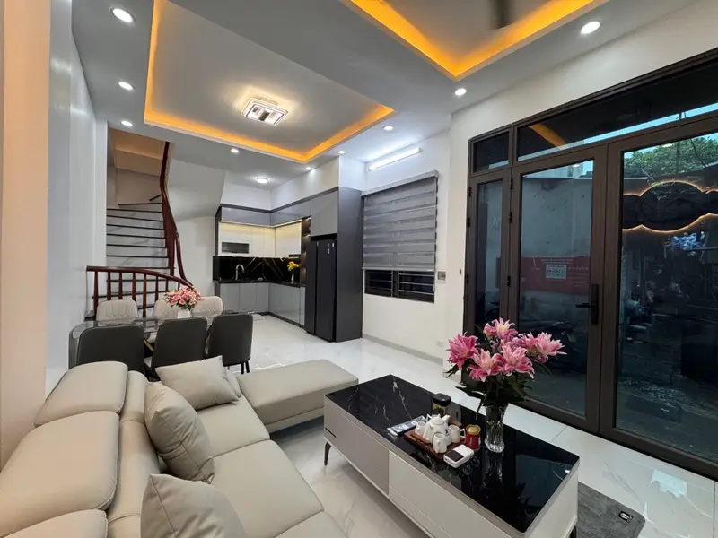 Cơ hội vàng sở hữu nhà Kim Đồng, mặt tiền rộng, ngõ thoáng hiếm có... Bán nhà riêng tại Tương Mai, Hà Nội 01