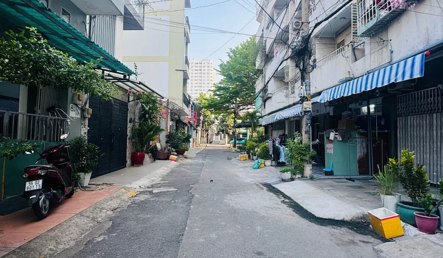 Nhà 2 tầng hẻm xe hơi Tân Quý giá 5.4 tỷ... Bán nhà riêng tại Phú Thọ Hòa, Hồ Chí Minh 01