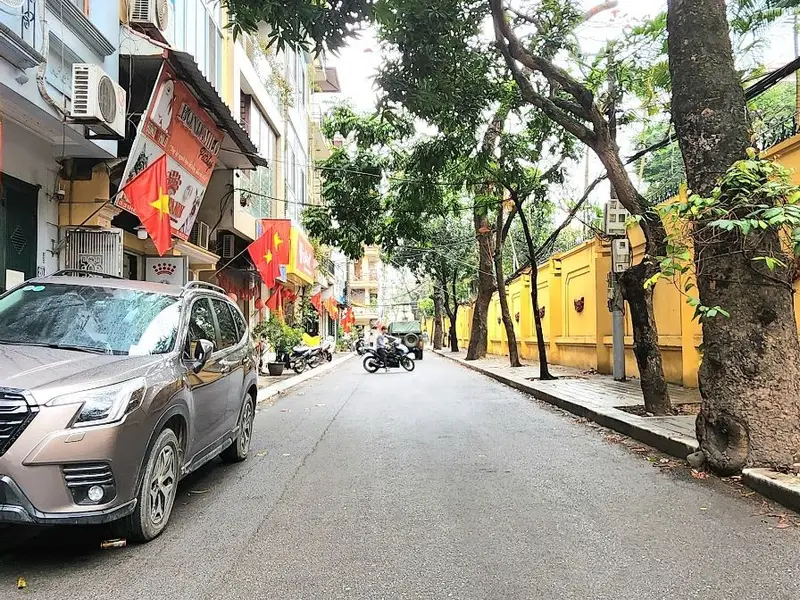 BÁN NHÀ PHỐ NGUYỄN TRI PHƯƠNG - 1 MẶT PHỐ 1 MẶT NGÕ - 61M2 - 6M MẶT TIỀN - 5 TẦNG VỈA HÈ Ô TÔ TRÁNH... Bán nhà riêng tại Ba Đình, Hà Nội 01