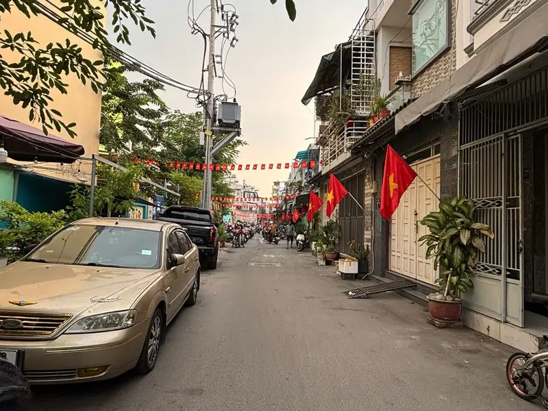 MỚI ĐẸP Ở NGAY - FULL NỘI THẤT - 32 M2 - 2 TẦNG ĐÚC - HẺM XE HƠI 8M THÔNG... Bán nhà riêng tại An Hội Tây, Hồ Chí Minh 01