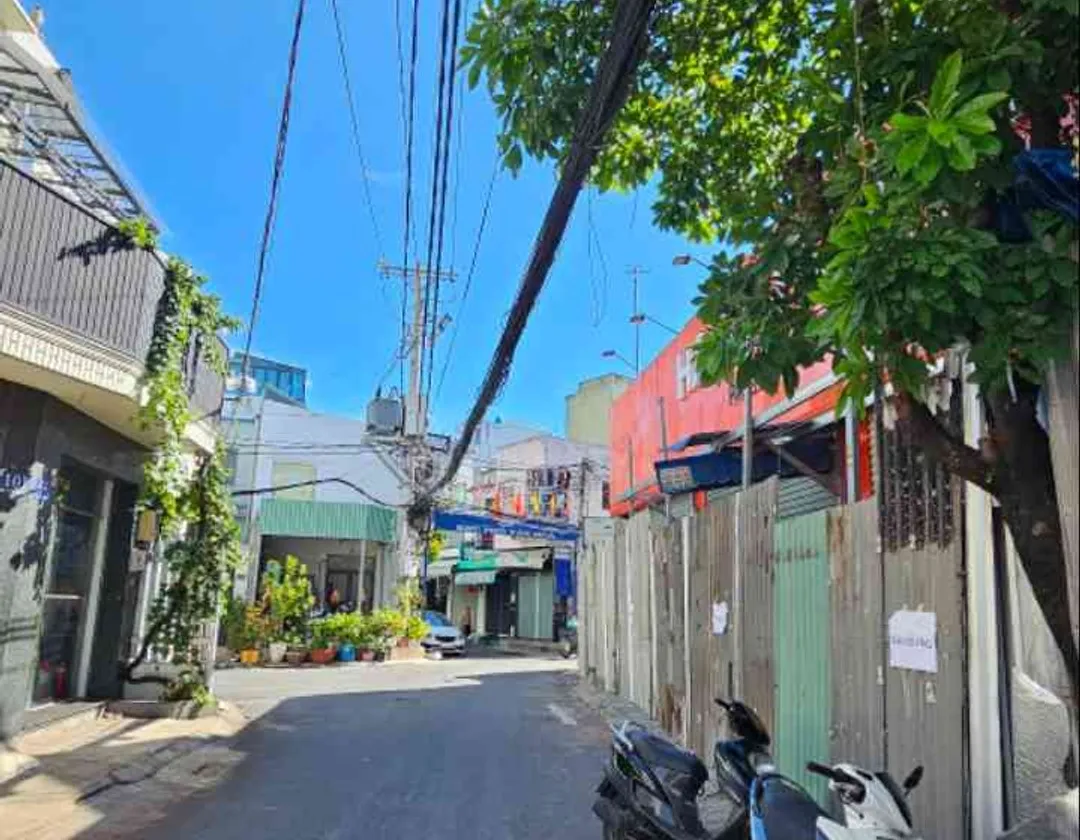 Bán nhà mặt phố khu vực Âu Cơ, Lạc Long Quân, 90m2 1 tầng... Bán nhà mặt phố tại Tân Phú, Hồ Chí Minh 01