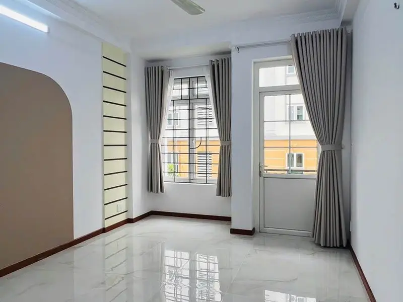 Nhà riêng 5 tầng thiết kế lệch tầng, hẻm xe tải Tô Hiến Thành, Quận 10... Bán nhà riêng tại Hòa Hưng, Hồ Chí Minh 01