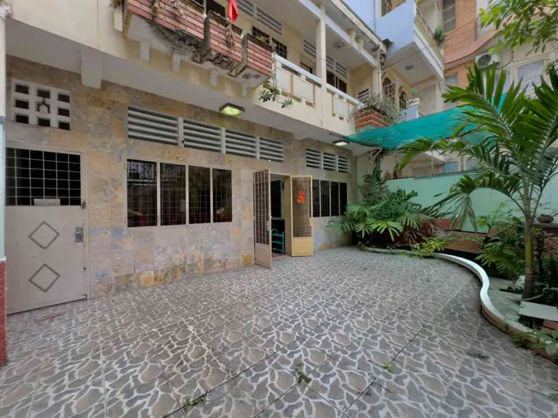 🌿 NHÀ SÂN VƯỜN HIẾM – NGANG GẦN 9M – KHU BIỆT THỰ HỒ BIỂU CHÁNH
CHỈ SAU MẶT TIỀN TRẦN HỮU TRANG |... Bán nhà riêng tại Phú Nhuận, Hồ Chí Minh 01