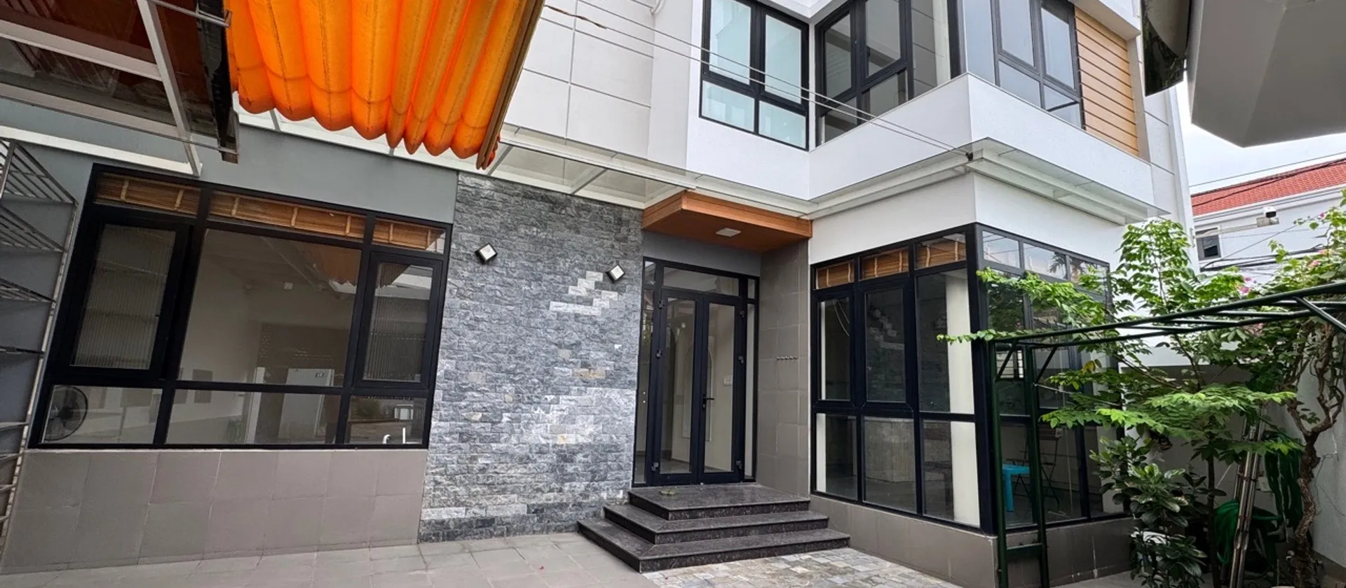 Bán nhà riêng 3 tầng lô góc sân rộng tại quận Bát Khối... Bán nhà riêng tại Bát Tràng, Hà Nội 01