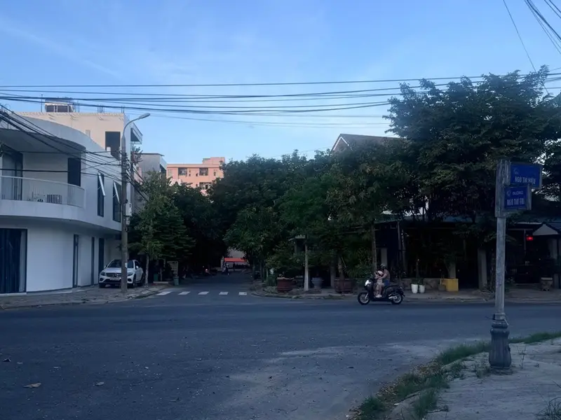 Bán nhà mặt phố lô góc 3 tầng tại Ngô Thì Trí, mặt tiền 6m, diện tích 155m2... Bán nhà mặt phố tại Sơn Trà, Đà Nẵng 01