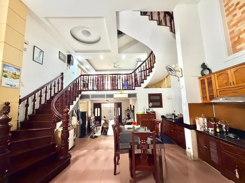 Biệt thự phố cao cấp 5 tầng hẻm 6m Bạch Đằng, gần sân bay... Bán nhà riêng tại Tân Sơn Hòa, Hồ Chí Minh 01
